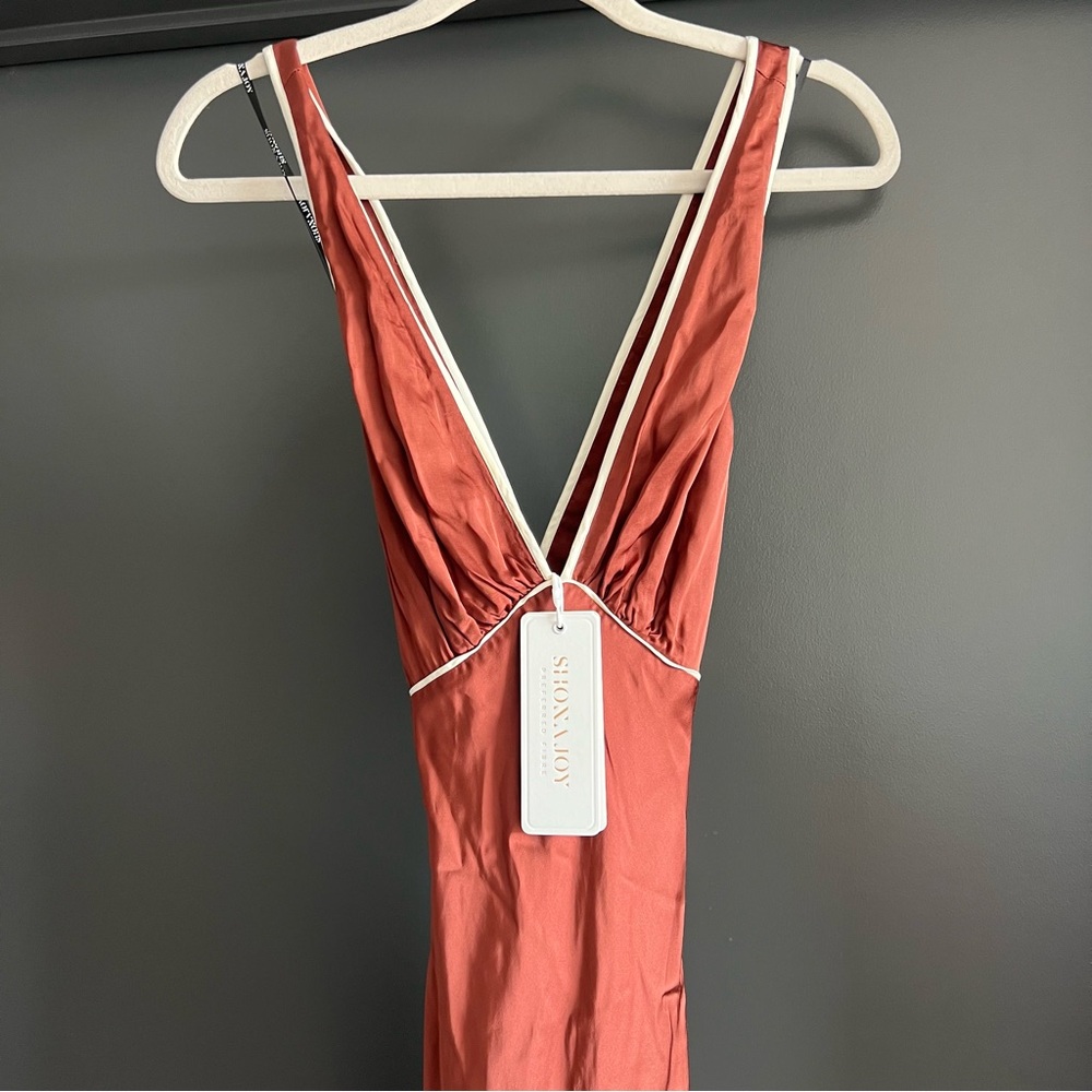 Shona Joy Belkis Contrast Plunged Cross Back Maxi Dress Size 4 NEW! With tags! - Picture 4 of 16